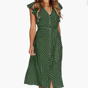 Green and White Polka Dot Vintage Style Dress with Pockets